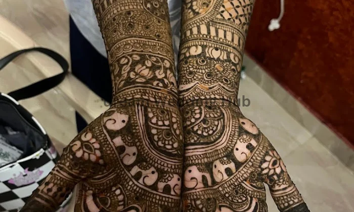 Blush bridal mehendi